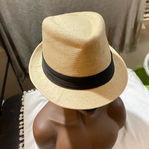 Stylish Tan Fedora with Black Band - Picture 3 of 12